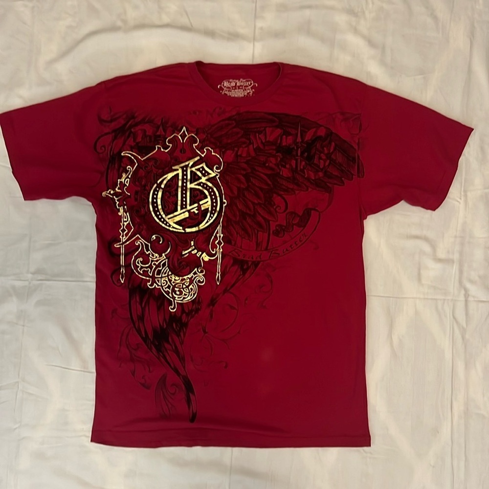 Super cool Brad Butter graphicic tee with gold printing